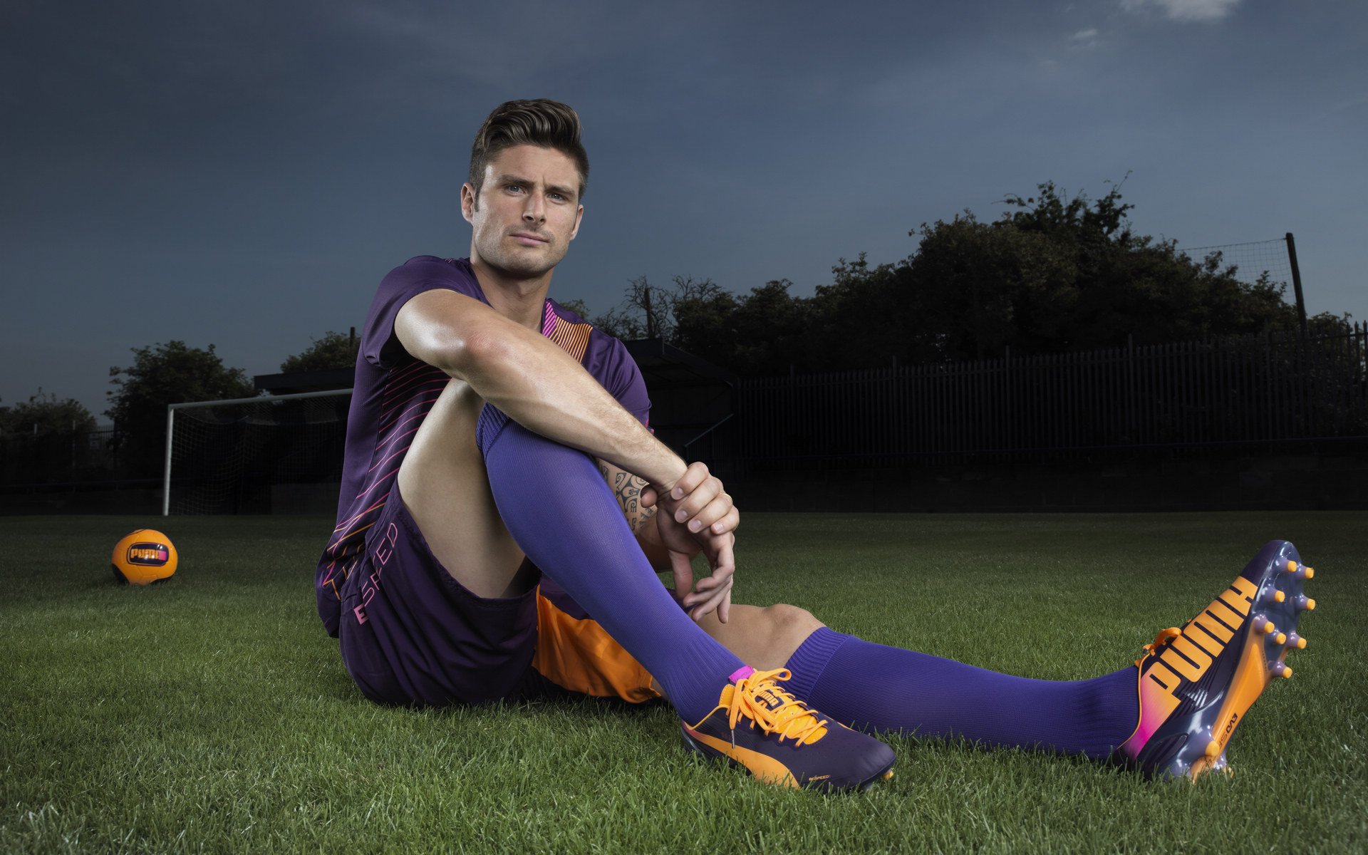 kaiyun 开云体育-职业联赛设立技术流派分析报告推动战术创新，职业联赛的作用